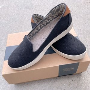 Pendleton Women's Compo Cove Canvas Slip-on